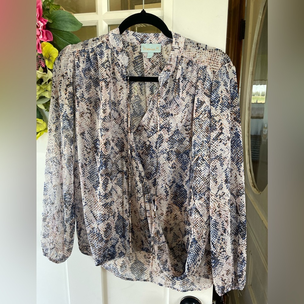 Veronica M Blue and Cream Patterned Blouse